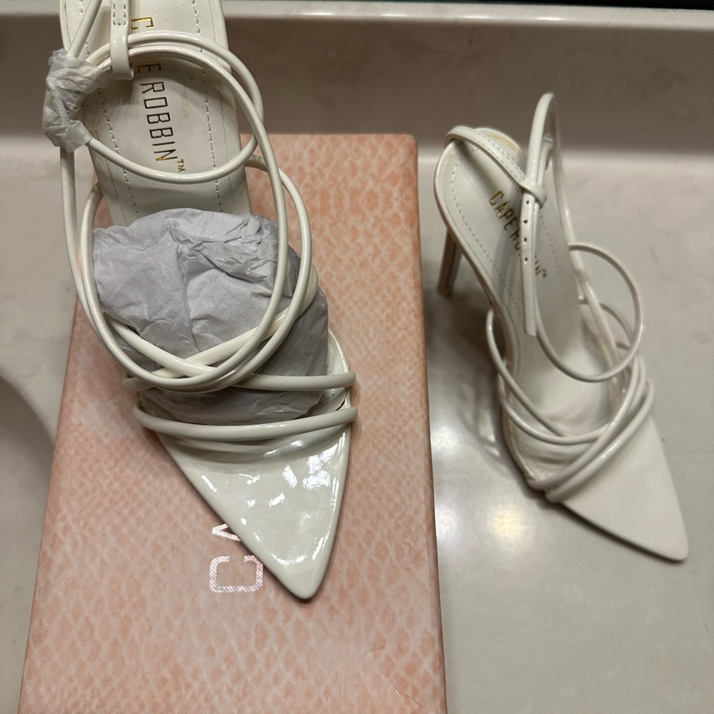 Women high heels size 7